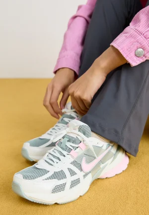 00bdc7570bdc48c7b8a57800253d4012