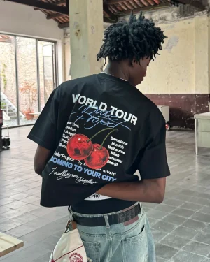 tour_black_2_model_men_1200x