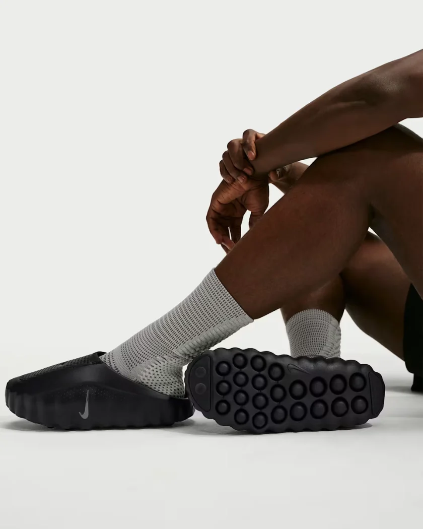 Nike_Mind_001_Slide_Triple_Black_x