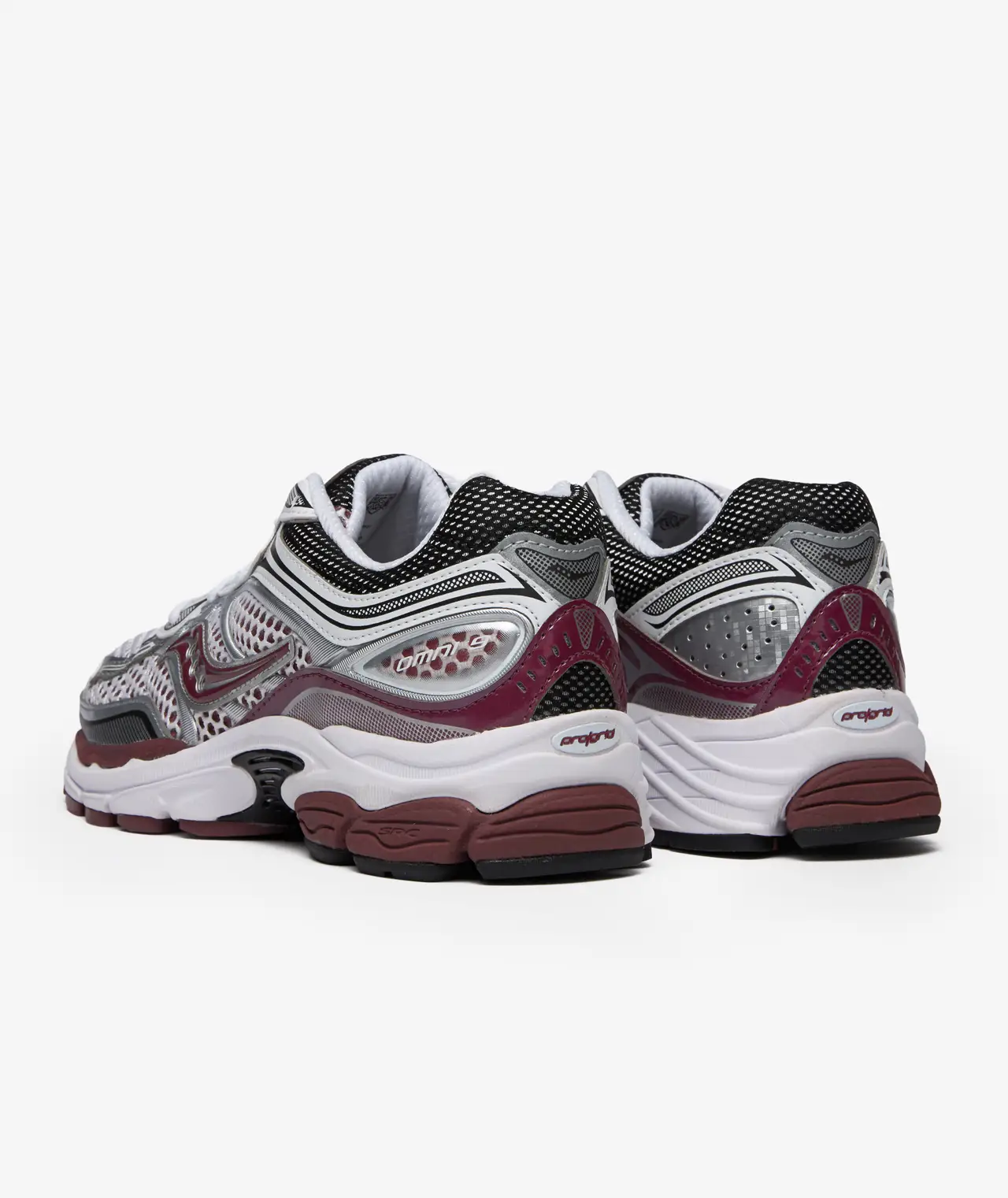 S101245-1095_sivasdescalzo-Saucony-PROGRID_OMNI_9-1783591653-4