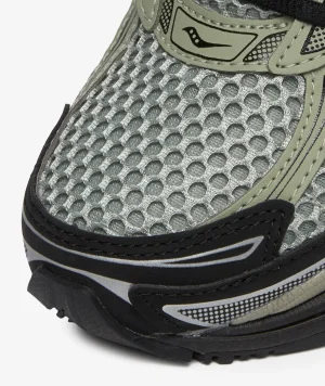 S101660-1004_sivasdescalzo-Saucony-PROGRID_OMNI_9-1784803196-3