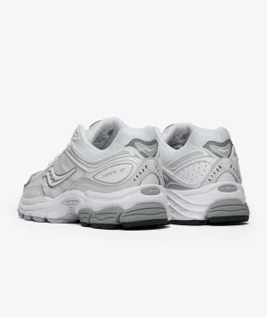 S71004-4_sivasdescalzo-Saucony-PROGRID_OMNI_9-1775052684-4