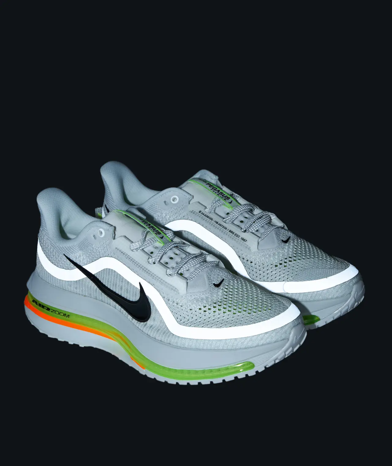 HQ2592-105_sivasdescalzo-Nike-PEGASUS_PREMIUM-1772121852-2 (1)