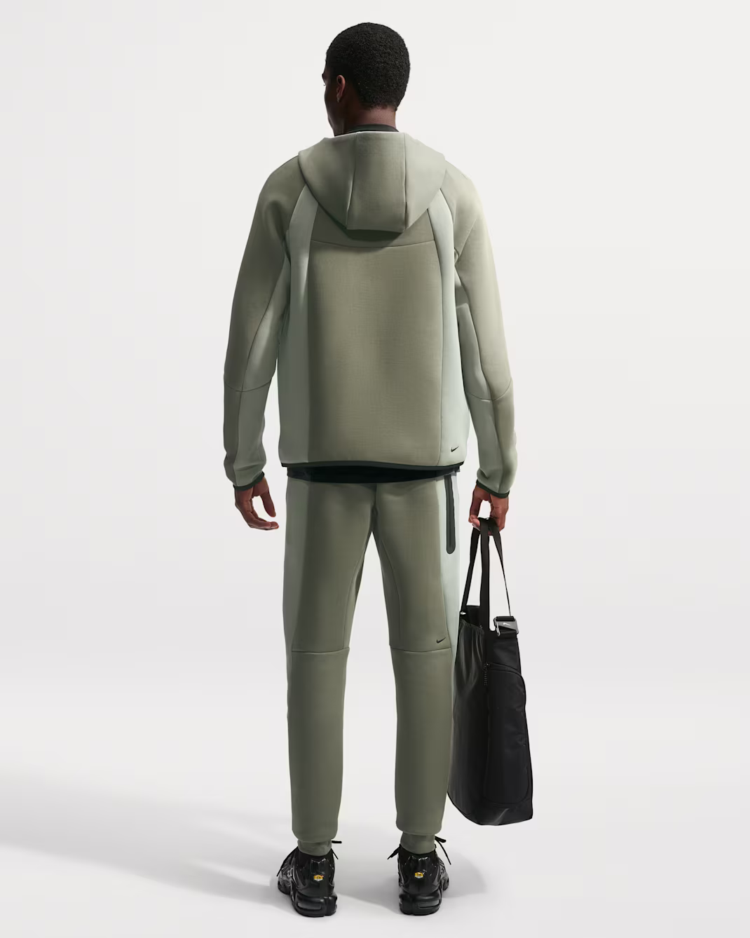 M+NK+TECH+FLC+PRO+CB+JGGR (3)